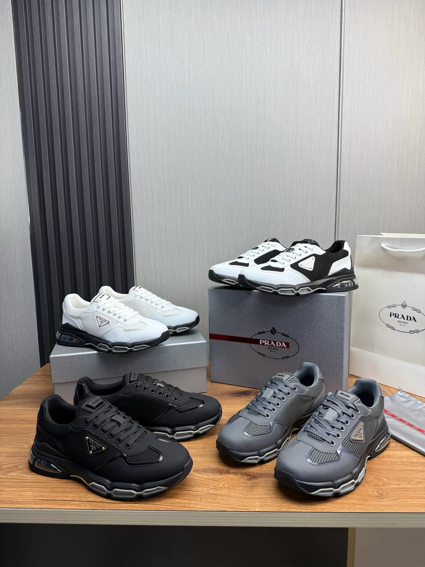 Men's shoes 💰660💰 [PRADA] Men's shoes are popular in the counter, high-quality shipments ✔️Official website synchronization, original imported cowhide with comfortable mesh + cowhide lining, 1⃣️:1⃣️reproduction, original factory air-cushioned original sole, 38-45